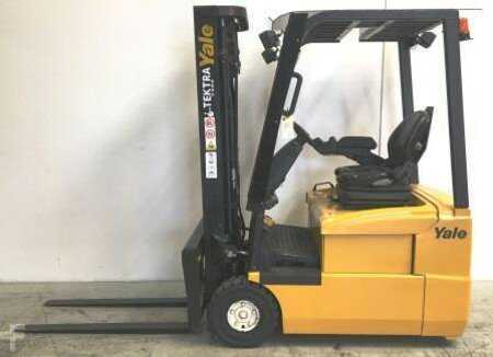 Elektro 4 Rad 2008  Yale ERP16ATF AC (SWB) (2)