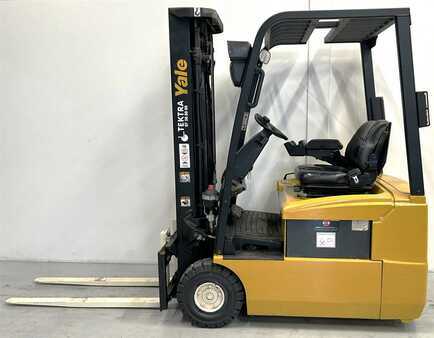 3 Wheels Electric 2007  Yale ERP16ATF AC (SWB) (2)