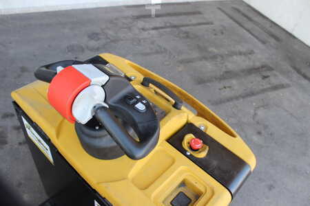 Recogepedido horizontal 2011 Yale MO20 (3)