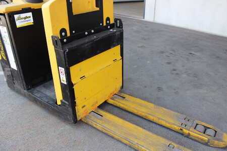 Recogepedido horizontal 2011 Yale MO20 (4)