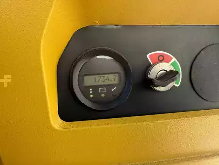 Transpaleta eléctrica 2018  Yale MP20AC (5)