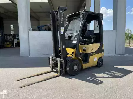 Carrelli elevatori GPL 2015  Yale GLP16VX (1)