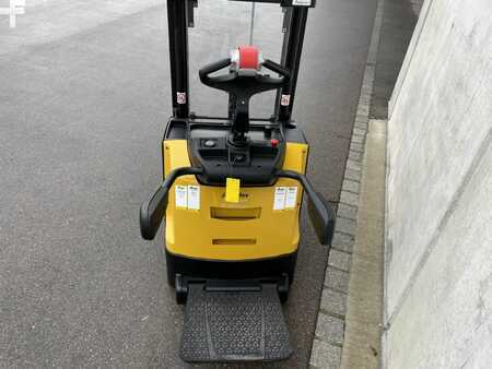 Apilador eléctrico 2019 Yale MS16XIL (4)