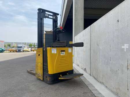 Apilador eléctrico 2017 Yale MS15X (3)