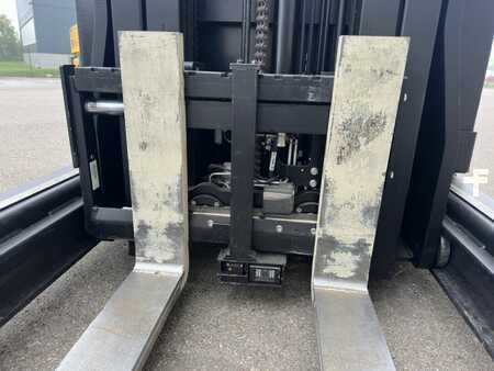 Chariots à mât rétractable 2019  Yale MR14 (8)