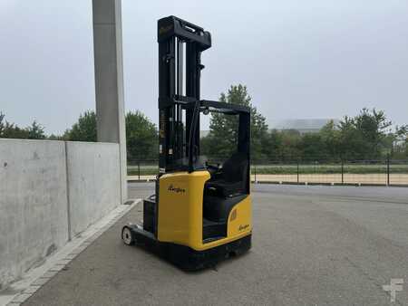 Chariots à mât rétractable 2019  Yale MR14 (2)