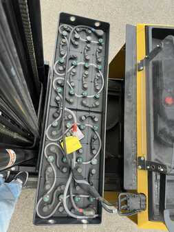 Chariots à mât rétractable 2019  Yale MR14 (6)