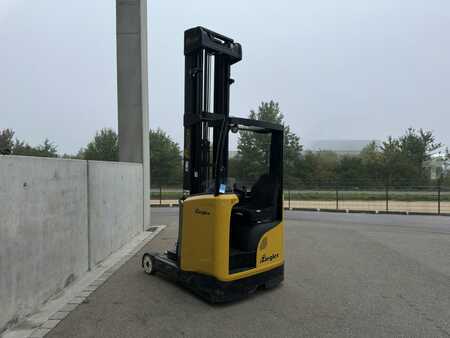 Chariots à mât rétractable 2019  Yale MR14 (2)