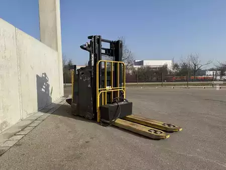 Lavtløftende truck 2019  Yale MP20XD (2)