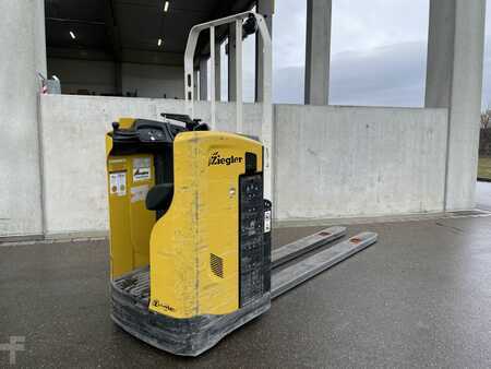 Transpaleta eléctrica 2019 Yale MP20T (1)