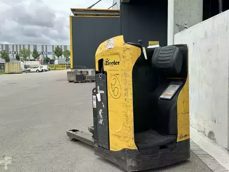 Porta-paletes elétrico 2019  Yale MP20T (3)