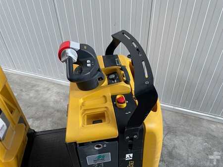 Recogepedido horizontal 2019 Yale MO20 (3)