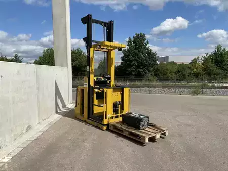 Vertical order pickers 2019  Yale MO10E (2)