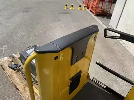 Vertical order pickers 2019  Yale MO10E (5)