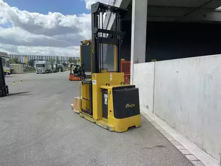 Vertical order pickers 2019  Yale MO10E (3)