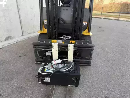 Elektromos 4 kerekű 2019  Yale ERP25VL (4)