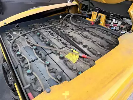 Eléctrico - 4 rodas 2020  Yale ERP55VM (6)