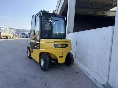 Electric - 4 wheels 2020  Yale ERP45VM (3)