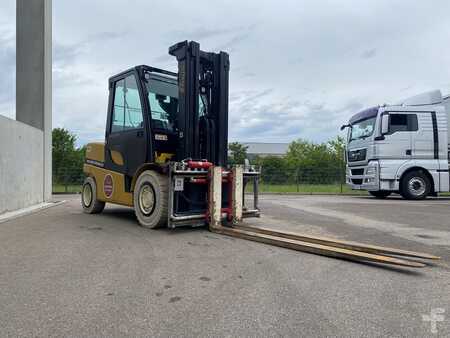 Carretilla elevadora diésel 2020 Yale GDP55VX (2)
