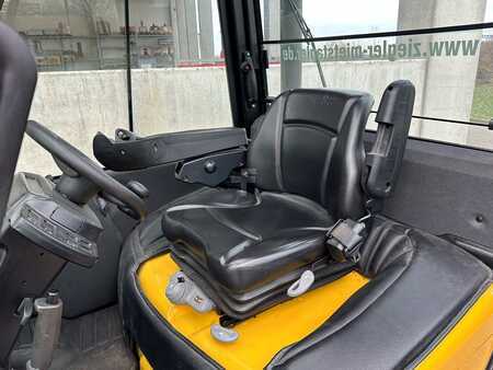 Carretilla elevadora diésel 2020 Yale GDP40VX (4)