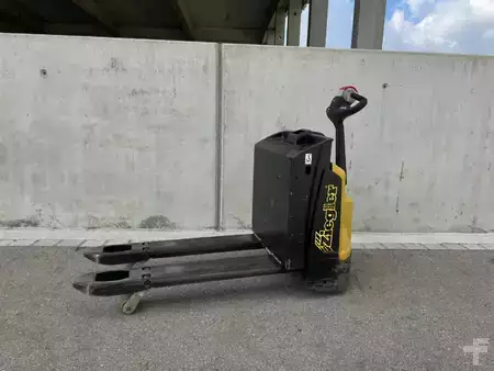 Lavtløftende truck 2020  Yale MP20 (1)