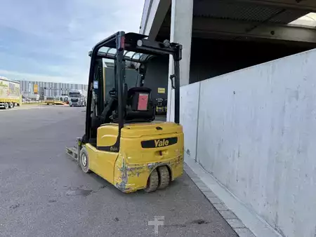 Elektro tříkolové VZV 2020  Yale ERP16VTSWB (3)