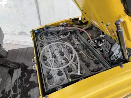 Elektro tříkolové VZV 2020  Yale ERP16VTSWB (6)