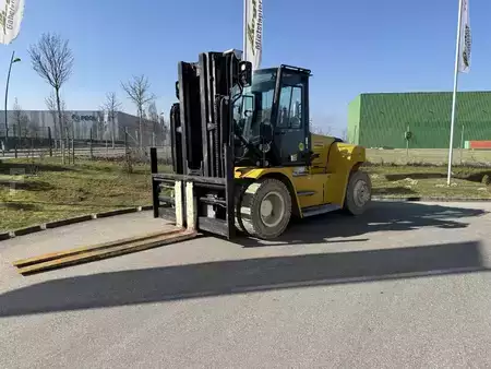 Dízel targoncák 2021  Yale GDP120DF (2)