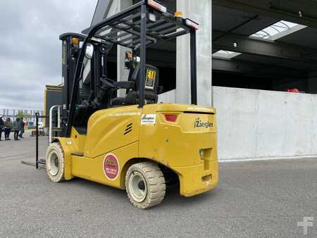 Elektro 4 Rad 2020  Yale ERP35UX (3)