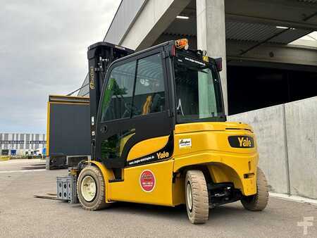 Eléctrica de 4 ruedas 2021 Yale ERP50VM (3)