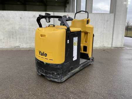 Tractor de arrastre 2021 Yale MO50T (1)