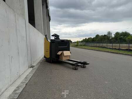 Transpaleta eléctrica 2021 Yale MP20X (2)