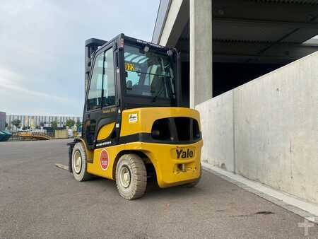 Diesel Forklifts 2021  Yale GDP30VX (1)