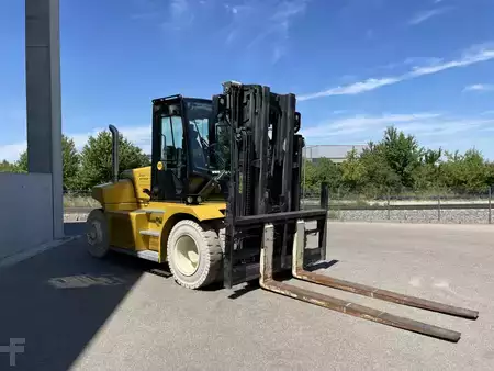 Chariots élévateurs diesel 2022  Yale GDP120DF (2)