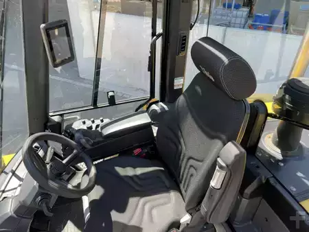 Chariots élévateurs diesel 2022  Yale GDP120DF (4)