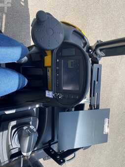 Carretilla retráctil 2021 Yale MR20 (3)