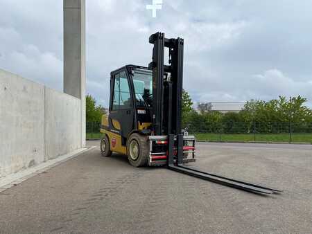 Carretilla elevadora diésel 2022  Yale GDP35VX (2)