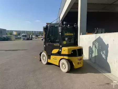 Wózki widłowe diesel 2022  Yale GDP25VX (3)