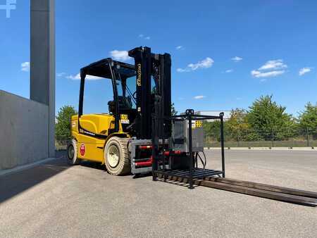 Eléctrica de 4 ruedas 2022 Yale ERP40VM (2)