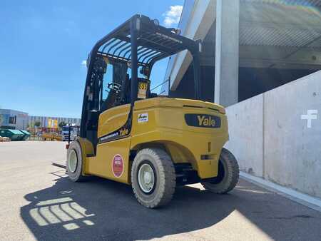 Eléctrica de 4 ruedas 2022 Yale ERP40VM (3)