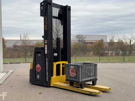 Apilador eléctrico 2022 Yale MS12AC (2)