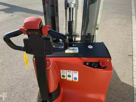 Ruční vysokozdvižný vozík 2022  EP Equipment ES12-12WA (5)
