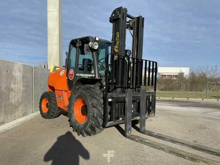 Carrelli fuoristrada 4x4 2023 Ausa C501HX4 (2)