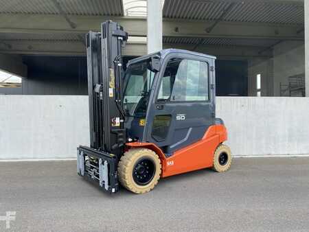 Carrelli elettrici 4 ruote 2024 Toyota 8FBMT50 (1)