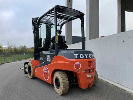 Carrelli elettrici 4 ruote 2024 Toyota 8FBMT50 (3)