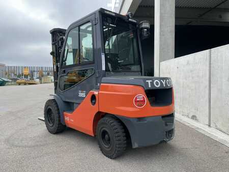 Carrelli elevatori diesel 2022 Toyota 8FDJF35 (2)