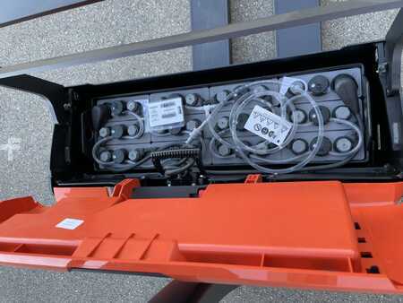 Transpaleta eléctrica 2024 Toyota LWE200 (3)