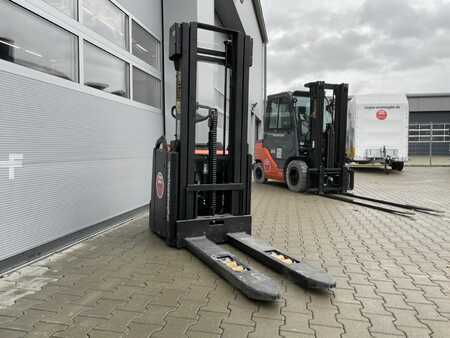 Apilador eléctrico 2024 Toyota SWE160L (2)