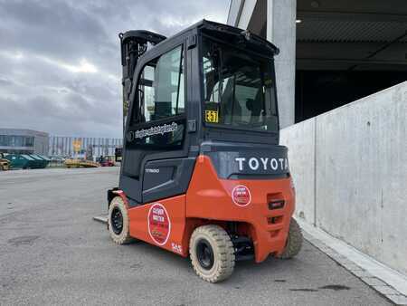 Eléctrica de 4 ruedas 2024 Toyota 9FBMK30T (3)