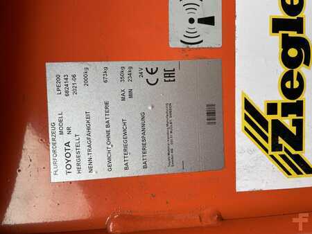 Transpaleta eléctrica 2021  Toyota LPE200 (6)